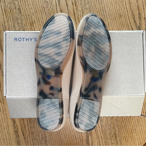 The Flat Rothy’s - Size 9 - Picture 4 of 16